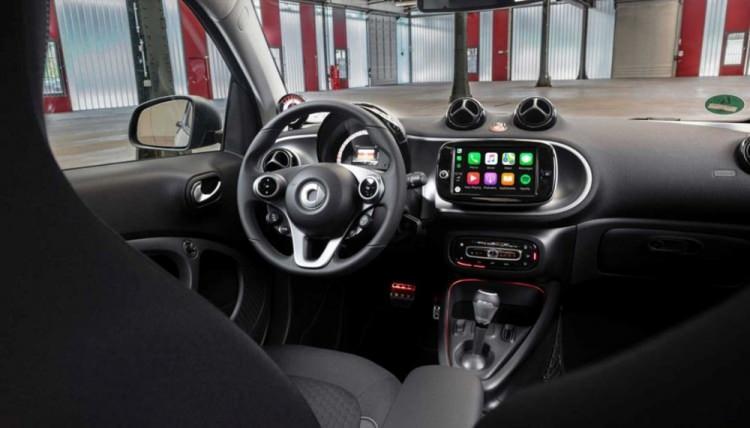 <p>82 beygir güç üreten elektrik motora sahip olan araç maksimum 130 kilpometre hıza ulaşıyor.</p>