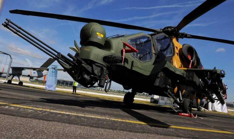 <p>Türk savunma sanayiinin yüz akı projelerinden biri olan ATAK helikopterleri hem yurt içinde hem de sınır ötesindeki terörle mücadele harekatlarının en önemli unsurlarından biri olmaya devam ediyor.</p>

<p> </p>
