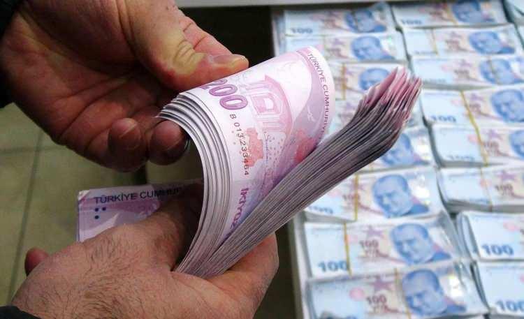 <p><strong>ZİRAAT BANKASI KONUT KREDİSİ FAİZ ORANLARI 2022</strong><br />
 </p>

<p>Ziraat Bankası 120 ay vade ile 100 bin TL konut kredisi %1,36 faiz oranı ile aylık 1.695,13 TL.<br />
 </p>

<p>Ziraat Bankası 120 ay vade ile 200 bin TL konut kredisi %1,36 faiz oranı ile aylık 3.390,26 TL.<br />
 </p>

<p>Ziraat Bankası 120 ay vade ile 300 bin TL konut kredisi %1,36 faiz oranı ile aylık 5.085,38 TL.</p>
