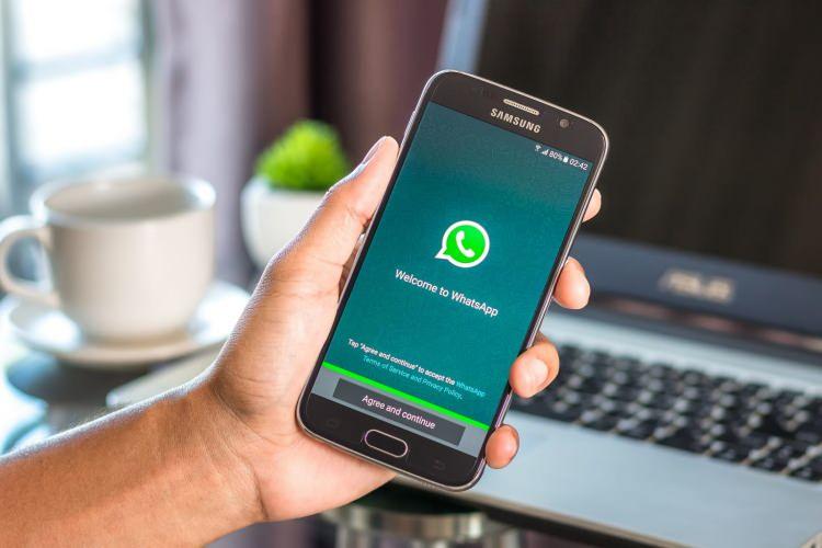 <p>QR kodu okuttuktan sonra WhatsApp, telefonunuzdaki mesajları masaüstü uygulamasına taşıyacak. Artık platformu bilgisayarınızda kullanabilirsiniz. Ancak beta sürümü stabil olmadığı için kullanım deneyiminizi olumsuz etkileyecek hatalar barındırabilir</p>
