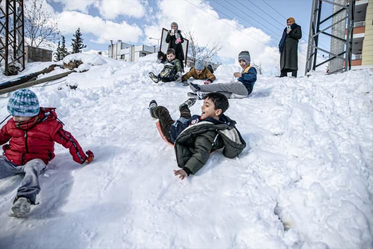 <p>HATAY</p>
