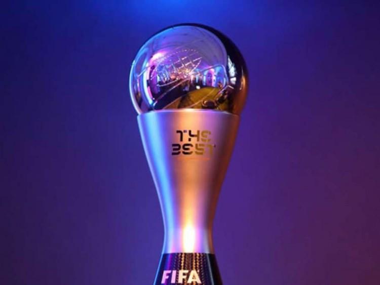 <p>FIFA, yılın en iyilerini seçtiği ödül töreninde adaylar onore edilmeye devam ediyor. Geçen yıl erkeklerde Robert Lewandowski'nin, kadınlarda ise Lucy Bronze'un kazandığı Yılın Futbolcusu Ödülü, bugün yapılan tören ile açıklandı.</p>
