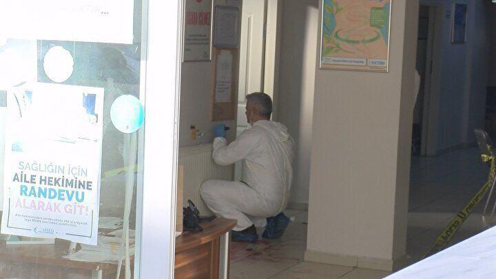 <p>Hemşire Ömür Erez'in öldürülmesiyle ilgili iki şüphelinin işlemleri Cinayet Büro Amirliğinde devam ediyor.</p>
