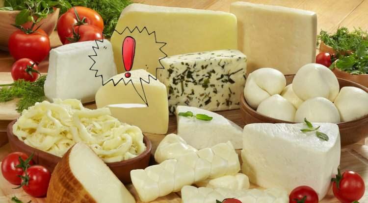 <p><span style="color:#0000CD"><strong>Hile karıştırılan ürünlere sabahların vazgeçilmez besini peynirde eklendi. Halk sağlığını hiçe sayan ve piyasada daha az ucuza mal etmek için hile yapılan peynirlerde akıl almaz sahtekarlıklar yapılıyor. Böyle olan peyniri tüketmek tehlikeli bir hale gelebilir. Son zamanlarda eritme peynirlerin sayısı arttı. Peynir yerine ne yiyoruz, kaliteli peynir nasıl anlaşılır? Haberimizin detaylarına göz atmayı unutmayın.</strong></span></p>

