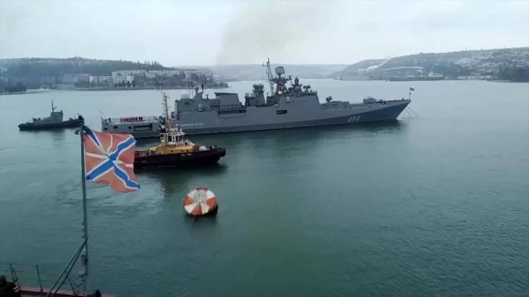 <p>Rusya Savunma Bakanlığı, 20’den fazla savaş gemisinin askeri tatbikat için Karadeniz’e girdiğini duyurdu.</p>

<p> </p>
