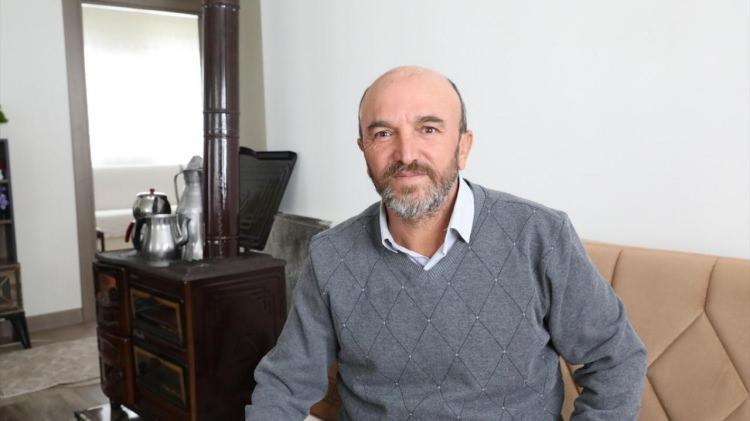 <p>Bahçesinde ahırı da bulunan konutlar, depremzedelere güvenli yaşam imkanı sunuyor.<br />
</p>