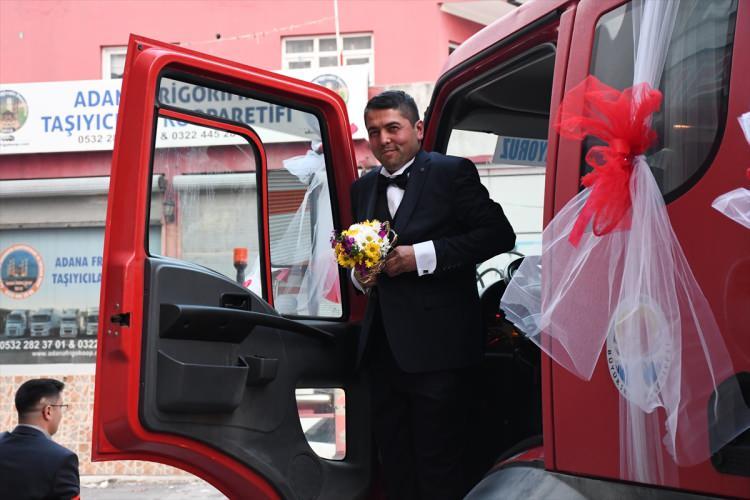 <p>Ömürleri boyunca unutamayacakları bir anı yaşadıklarını anlatan Uzel, "Yıllardan beri bu aracı kullanıyorum. Belediye Başkanımızdan rica ettim, onlar da bizi kırmadı.</p>