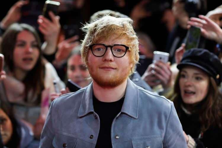<p><strong>Telefonsuz bir dönem yaşadığını ve bundan keyif aldığını belirten Sheeran, mutlu olduğunun altını çizdi. </strong></p>
