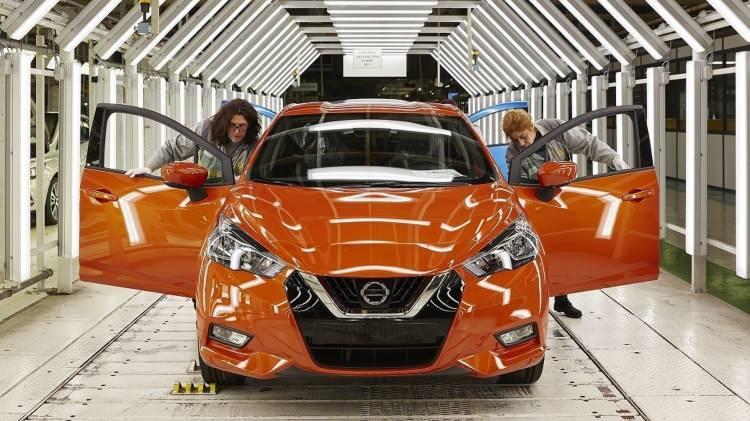 <p>Nissan ise geçtiğimiz Kasım ayında, elektrikli ve hibrit otomobiller de dahil olmak üzere araç elektrifikasyonunu hızlandırmak için beş yılda yaklaşık 17.6 milyar dolar harcayacağını açıklamıştı.</p>
