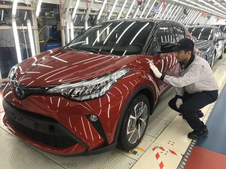 <p>Bir diğer Japon otomotiv devi Toyota'nın da 2030 yılına kadar yaklaşık 35 milyar dolarlık bütçe belirlediği kamuoyuna yansımıştı.</p>