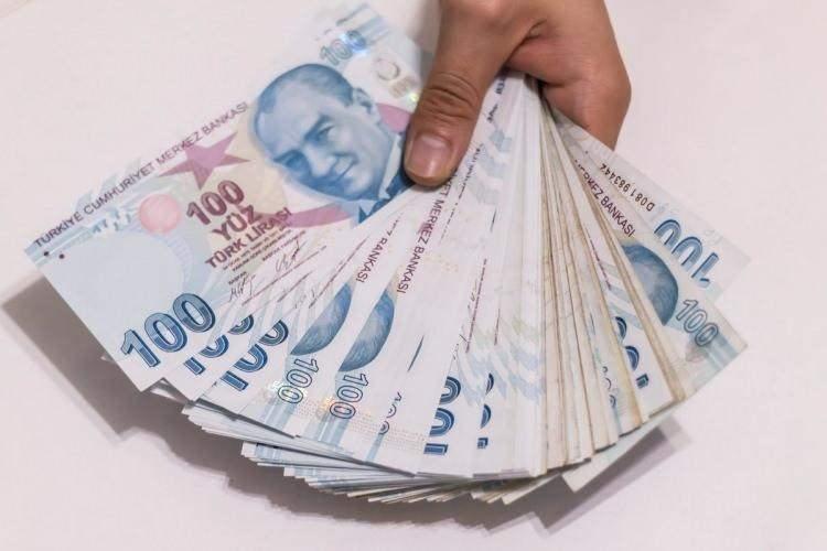 <p>Kurumların, altın cinsi hesaplarındaki varlıkları ile işlenmiş ve hurda altın karşılığı altın hesabı bakiyelerini dönüşüm fiyatı üzerinden Türk lirasına çevirmeleri ve bu suretle elde edilen Türk lirası varlığı, belirtilen asgari süreler dahilinde değerlendirmeleri durumunda, altının Türk lirasına çevrildiği tarihte oluşan kurum kazancı ile dönem sonu değerlemesinden kaynaklananlar da dahil olmak üzere bu kapsamda açılan hesaplardan vade sonunda elde edilen faiz ve kar payları ile diğer kazançlar da vergilendirilmeyecek.</p>