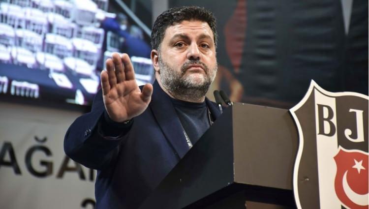 <p>Avukat Şafak Mahmutyazıcıoğlu cinayetiyle ilgili olay sonrasında yakalanan 2 kişinin ardından 9 kişi daha gözaltına alındı. Baş şüpheli Kadir Yasak da dahil olmazk üzere toplamda 11 kişinin sorgusu sürüyor.</p>