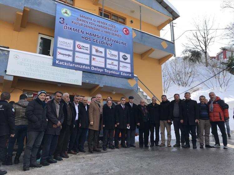 <p>Hendek Dikmen Köyü Kültür, Dayanışma ve Yardımlaşma Derneğince, Dikmen Mahallesi'nde festivalin 3'üncüsü gerçekleştirildi.</p>

<p> </p>
