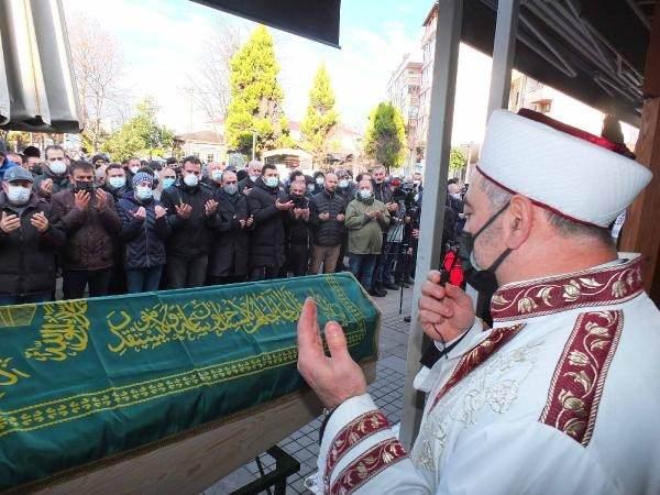 <p>Fındıklı Merkez Camisi’nde ikindi vakti Cenaze töreni düzenlendi. </p>
