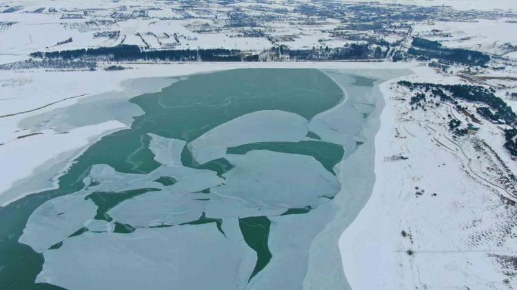 <p>Bunlardan biri de kent merkezine 13 kilometre uzaklıkta bulunan Cip Baraj Gölü oldu.</p>
