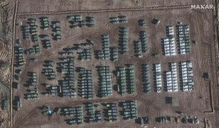 <p>- DONBAS KRİZİ</p>
<p>Ukrayna'nın başkenti Kiev'de, dönemin Devlet Başkanı Viktor Yanukoviç'in Avrupa Birliği (AB) Ortaklık Anlaşması'nı imzalamaması üzerine 21 Kasım 2013'te gösteriler başlamıştı.</p>