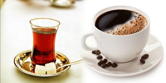 <p><strong> Benim sıvı tüketiminde önceliğim her zaman sudur. Türk kahvesi en favori içeceğimdir. Ayran, soda ve şekersiz olarak yapılmış meyve kompostoları da beslenmemde yer almaktadır</strong></p>