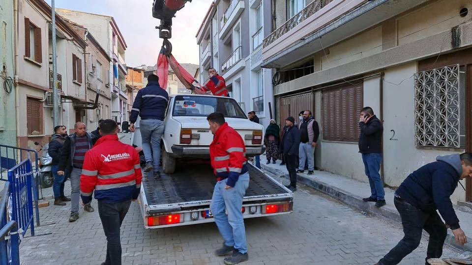 <p>43 yıllık otomobili satın alan Karadişoğlu, "Klasik otomobil tutkunuyum. Zaten bu işlerle uğraşıyorum.</p>
