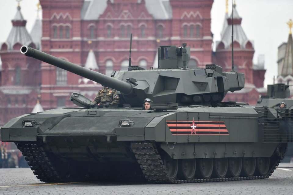 <p>Tank gücü bakımından dünyada lider konumunda bulunan Rusya'nın 13 bin tankı var. Ukrayna ise 2430 tanka sahip.</p>
<p> </p>