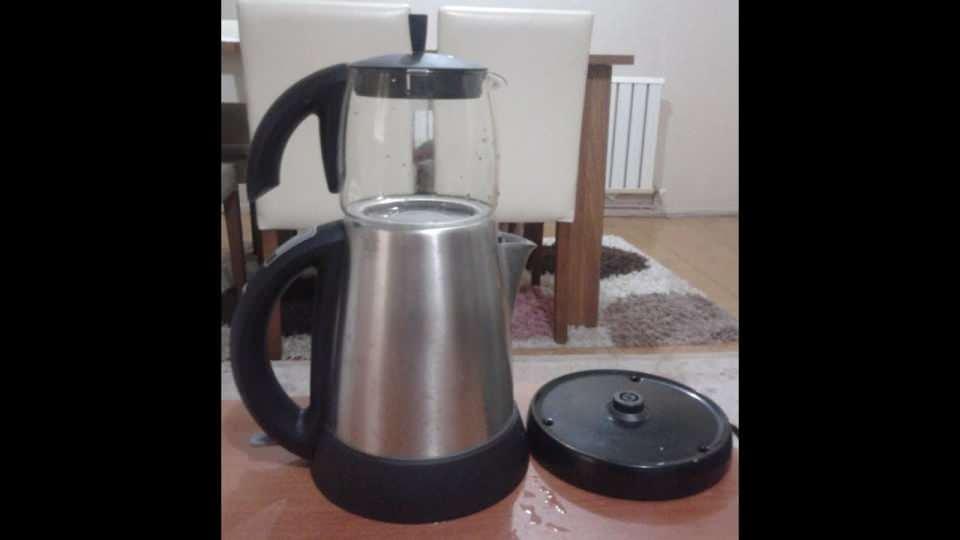 <p><strong>KETTLE TEMİZLİĞİ YAPIN</strong></p>

<p>Hava soğuk olduğu zaman sürekli çay-kahve içme ihtiyacı bu ürünün kullanımını artırıyor. Ancak kettle, en çok elektrik harcayan ev aletlerinden... Kettle’da oluşan kireç ve tortuları sık sık temizlemek, cihazı filtreyle kullanmak önemli.</p>
