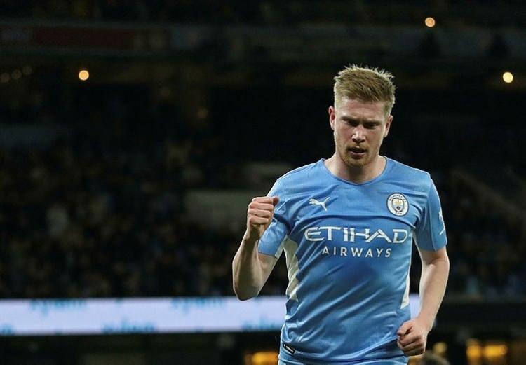 <p>Kevin De Bruyne (Man City) – haftada 385.000 Sterlin<br />
<br />
Kevin De Bruyne kısa süre önce Manchester City ile Premier Lig'in zirvesine çıktığı bir anlaşma imzaladı.</p>