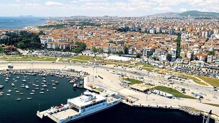 <p>ve Pendik ilçesi 741 bin 895 kişiyle Türkiye'nin en kalabalık diğer ilçeleri olarak sıralandı.</p>