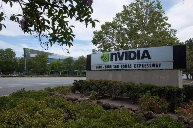 <p><strong>38. NVIDIA</strong></p>
<p>Yarı iletkenler</p>