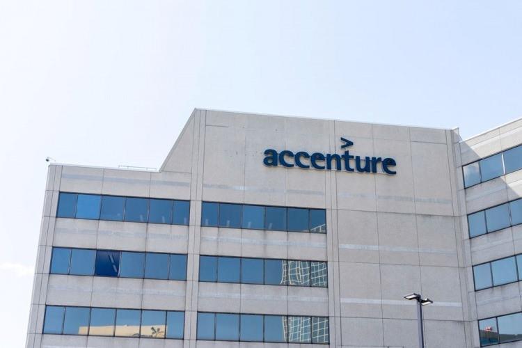 <p><strong>33. ACCENTURE</strong></p>

<p>Bilgi teknolojisi hizmetleri</p>
