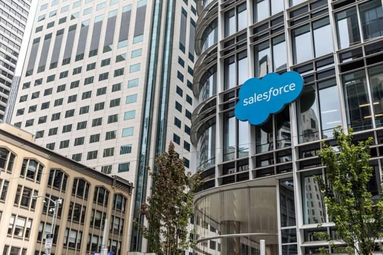 <p><strong>14. SALESFORCE</strong></p>

<p>Yazılım</p>
