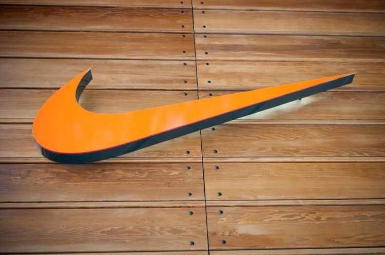 <p><strong>12. NIKE </strong></p>

<p>Giyim</p>
