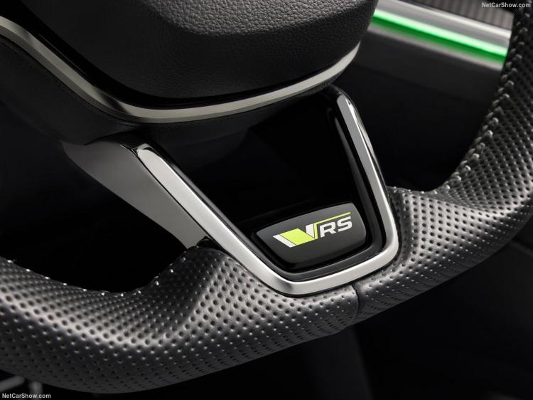 <p>Coupe iV'nin RS versiyonu Mamba Yeşili rengiyle geliyor.</p>