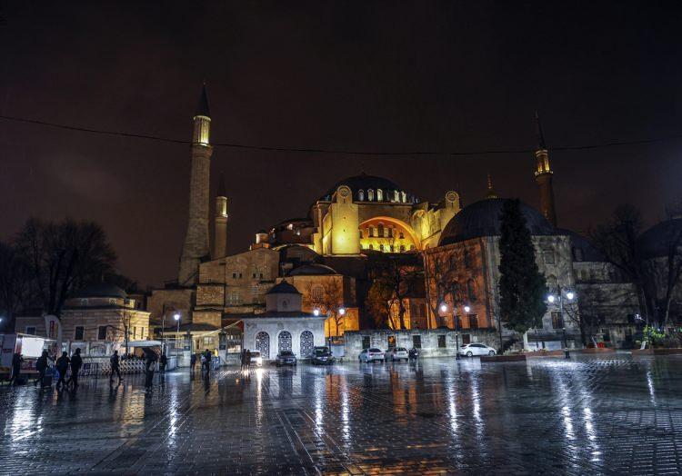 <p><strong>AYASOFYA CAMİİ</strong></p>
