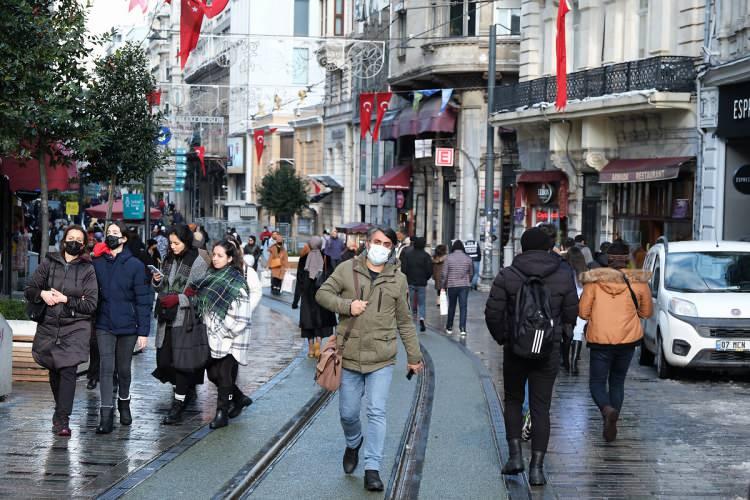 <p>TÜİK verilerine göre İstanbul'da yaşayanların 2 milyon 164 bin 766'ının kütüğü İstanbul'a kayıtlı.</p>