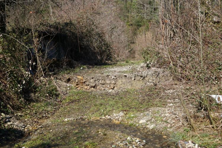 <p>“Mezarlar yıkıldı, evlerin duvarı çatladı, 10 hane boşaltıldı”</p>

<p>Çatalzeytin’de ikamet eden emekli öğretmen Ergun Usta, “Bizim hayatımız bu bölgede geçti. Arkadaşlarımızla birlikte bu mahalleye adım adım gezdik. Bu sene Çatalzeytin’de 11 Ağustos’ta çok büyük bir sel felaketi yaşandı.</p>
