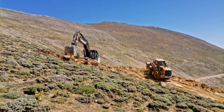 <p>Ocaktan çıkarılacak kurşun, çinko ve gümüş madenleri, kamyonlar ile Elazığ’ın Maden ilçesinde bulunan zenginleştirme tesisine sevk edilecek.</p>