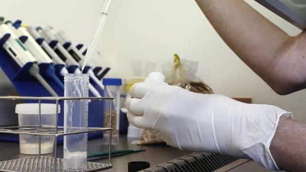 <p>Uysal, Türkiye'de gıda sektöründe kullanılan enzimin önemli bir kısmının üretimi için yola çıkan tesisle birlikte Türkiye'nin ithalatını önemli ölçüde ikame etmeyi başarırken, bu alanda Türkiye'yi ihracatçı ülkeler arasında da konumlandıracağını vurguladı.</p>

<p> </p>
