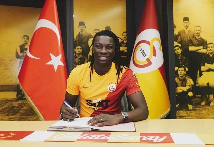 <p>Bafetimbi Gomis</p>
<p>Al Hilal -> Galatasaray</p>
<p>Bonservis: Bedelsiz</p>