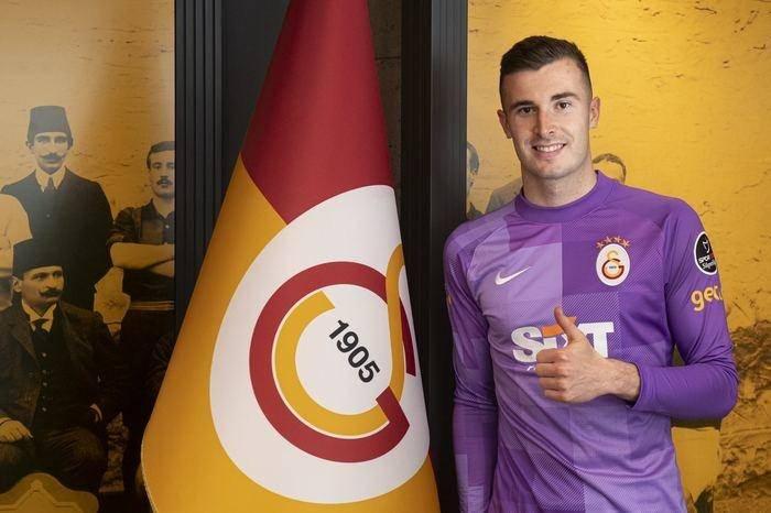 <p>Inaki Pena</p>
<p>Barcelona -> Galatasaray</p>
<p>Bonservis: Kiralık</p>