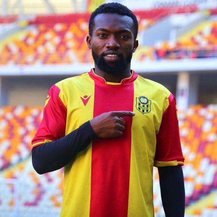 <p>Okechukwu Azubuike</p>

<p>Başakşehir -> Yeni Malatyaspor</p>

<p>Bonservis: Kiralık</p>
