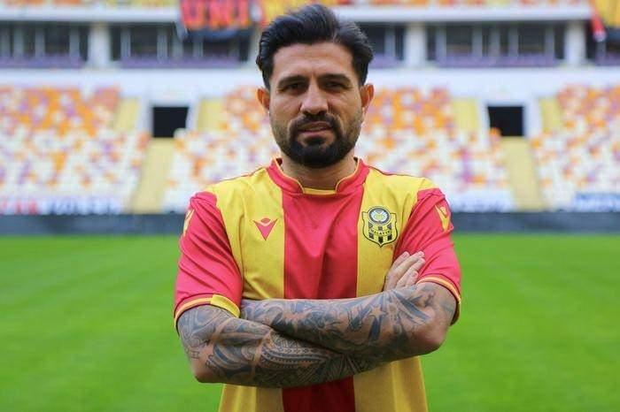 <p>Kenan Özer</p>
<p>Gaziantep FK -> Yeni Malatyaspor</p>
<p>Bonservis: Bedelsiz</p>