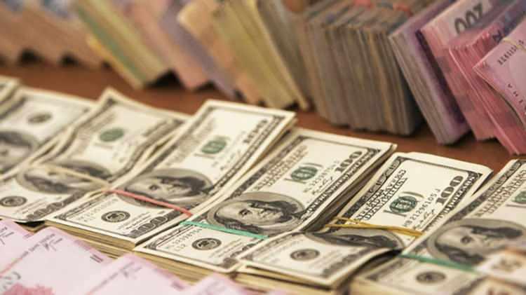 <p>Borsa İstanbul’da yabancı payı son verilere göre yüzde 40’ın altına indi. Bu rakam Ekim 2007’de yüzde 72.63 ile rekor kırmıştı. Kalan yabancılar ise orta ve uzun vadeli yatırım yapan fonlar.</p>
<p> </p>