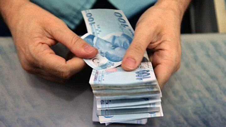 <p>Dört yıllık üniversite mezunu öğretmen ve polisler ile 4 yıllık dini yükseköğrenim mezunu imam – hatipler 3000 ek göstergeye tabiler. Hemşireler ise 2200 ek göstergeye tabi bulunuyorlar.</p>