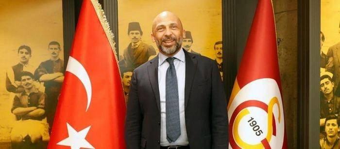 <p>Galatasaray yönetimi, futbolun başına getirilen Campos ve Sensibile'nin, scout ekibiyle birlikte 40 oyuncu önerdiğini, bunların 12'siyle ön görüşme yapıldığını açıklarken gündemdeki bazı isimler ortaya çıktı. Sarı-Kırmızılılar'ın ilk olarak Avrupa'da oynayan genç gurbetçilere yöneldiği öğrenildi. İşte adaylar...</p>