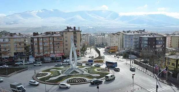 <p>Niğde - 99 bin 693 kişi</p>
