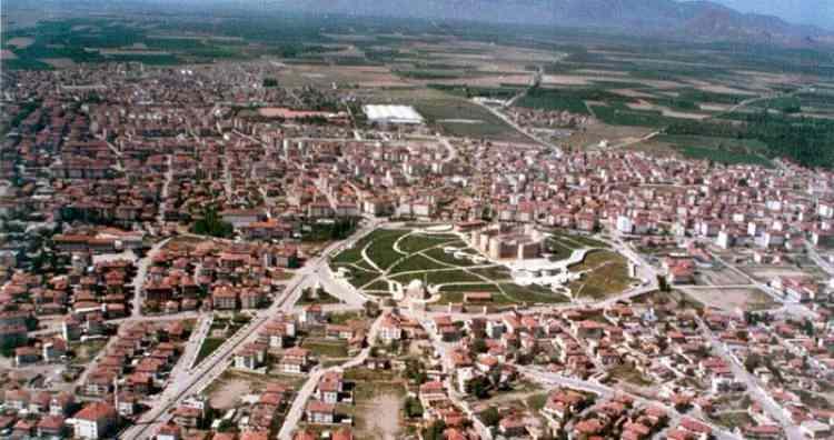 <p>Karaman- 27 bin 448 kişi</p>
<p> </p>