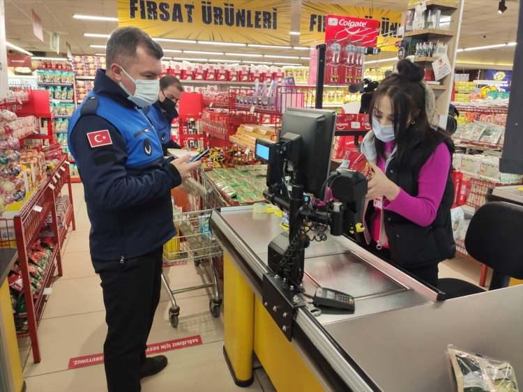 <p>Uygulamayanlar için Haksız Fiyat Denetim Formu tanzim ediyoruz. İş yerlerine bu konuda gerekli uyarıları yapıyoruz ve uymayanlar hakkında gerekli yasal işlem uyguluyoruz” ifadelerini kullandı.</p>
<p> </p>