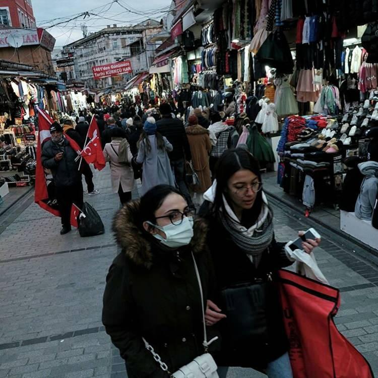 <p>Prof. Dr. Ateş Kara, çalışma grubunun çocuklar olması nedeniyle temkinli hareket edildiğini kaydederek, "16-18 yaş arası 500 gönüllü çalışma grubuna dahil edilecek. Gönüllülerin daha önce aşı olmamış ve Covid-19 geçirmemiş olması gerekiyor. Çalışma gereği gönüllülerin bir kısmına CoronaVac, bir kısmına Turkovac aşısı yapılacak ve Turkovac'ın ergenler üzerindeki etkinliği ortaya çıkacak. Sonuçların iyi olacağını ve bu aşının iyi koruyacağını ümit ediyoruz. Belirlenen sayıda gönüllüye ulaşılıp, aşılama yapılınca bir alt yaş grubuna inilecek. Turkovac olup da yoğun bakıma yatan hastamız şu anda yok. Turkovac'ta hatırlatma dozunda elde ettiğimiz antikor yanıtları çok yüksek. Anketlerde geri dönüş oranı mükemmel" dedi.</p>

<p> </p>
