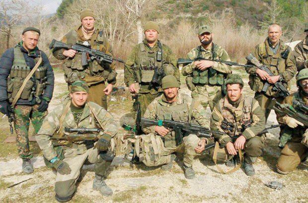 <p>BuzzFeedNews muhabiri Christopher Miller, Rus paralı asker grubu Wagner'in provakosyonlar ve gizli operasyonları yürütmek üzere Donbass'a geldiğini açıkladı.</p>