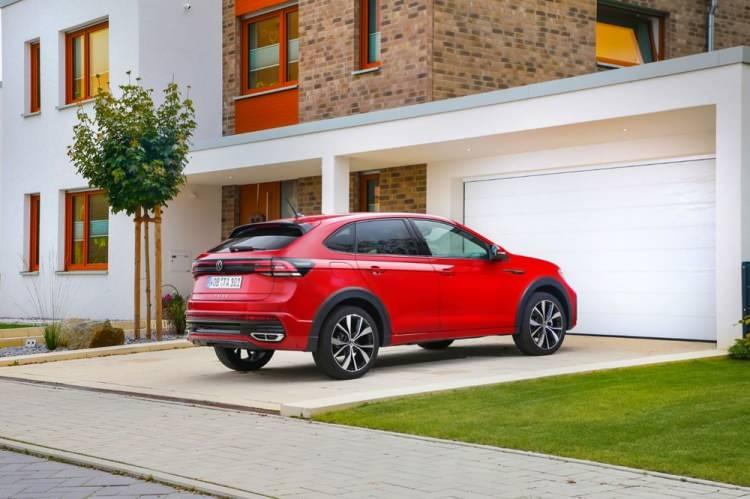<p><strong>İşte 2022 Volkswagen Taigo fiyat listesi...</strong></p>
<p><strong>Yeni Taigo 1,0 TSI 95 PS Manuel </strong>Life- <strong>515.000 TL</strong></p>
<p><strong>Yeni Taigo 1,0 TSI 110 PS DSG </strong>Life- <strong>586.800 TL</strong></p>
<p><strong>Yeni Taigo 1,0 TSI 110 PS DSG </strong>Style- <strong>661.000 TL</strong></p>
<p><strong>Yeni Taigo 1,0 TSI 110 PS DSG </strong>R-Line- <strong>689.800 TL</strong></p>
<p><strong>Yeni Taigo 1,5 TSI 150 PS DSG </strong>Style- <strong>704.400 TL</strong></p>
<p><strong>Yeni Taigo 1,5 TSI 150 PS DSG </strong>R-Line- <strong>753.800 TL</strong></p>