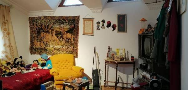 <p>Görenleri; zamanda yolculuğu çıkaran, anıları, çocuklukları hatırlatan, internetin ve telefonların hayatımızda şimdiki kadar yer kaplamadığı zamanlara götüren Nostalji Müzesi haftanın 7 günü 10.00 ila 20.00 saatleri arasında ziyaretçilerini bekliyor.</p>